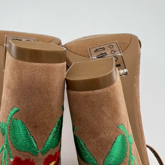 Shoe Republic LA Heeled Sandals Sz 8 Tan Floral Embroidered Ankle Strap - Picture 5 of 16